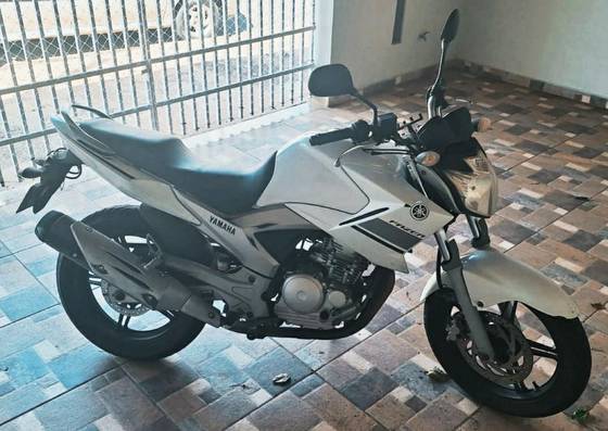 YAMAHA YS 250 FAZER 