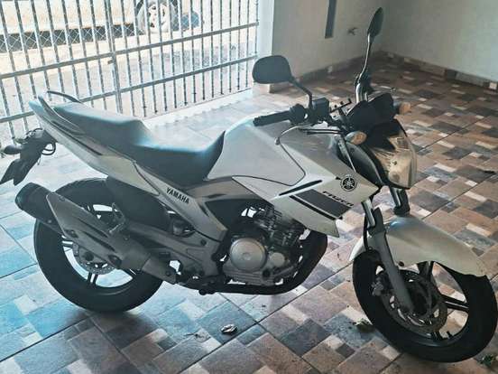YAMAHA-YS 250 FAZER YAMAHA-YS 250 FAZER-2014