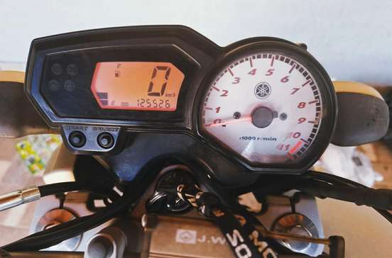YAMAHA-YS 250 FAZER-2014