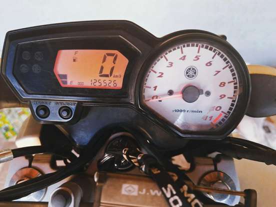 YAMAHA-YS 250 FAZER YAMAHA-YS 250 FAZER-2014