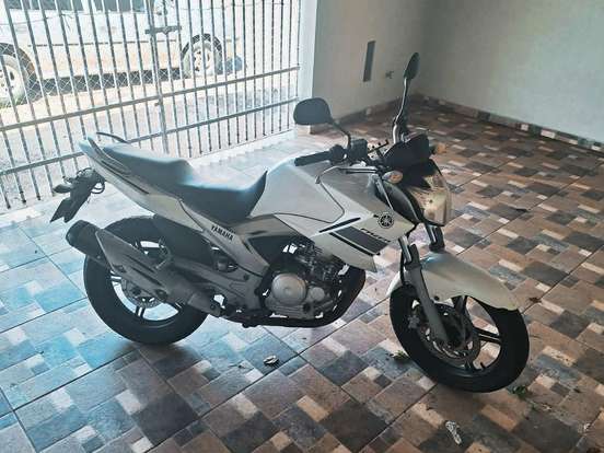 YAMAHA-YS 250 FAZER YAMAHA-YS 250 FAZER-2014