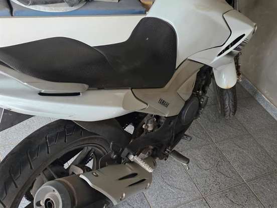 YAMAHA-YS 250 FAZER YAMAHA-YS 250 FAZER-2015