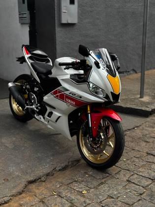 YAMAHA YZF R3 60th ANNIVERSARY ABS 