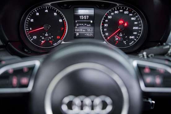 AUDI-A1-2011
