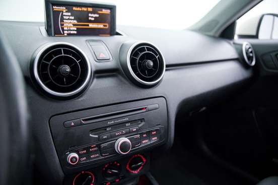 AUDI-A1-2011