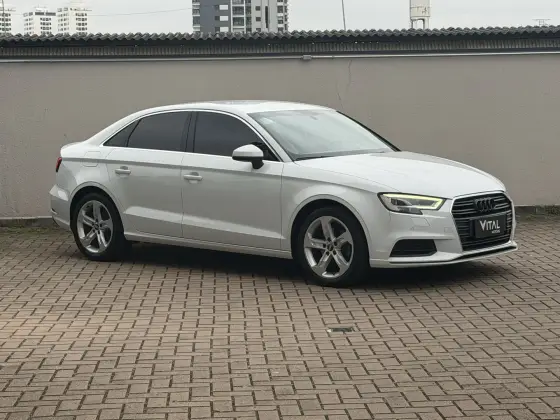 AUDI A3 1.4 TFSI FLEX SEDAN PRESTIGE PLUS TIPTRONIC