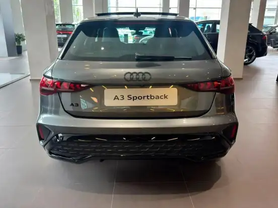 AUDI-A3-2.0 40 TFSI GASOLINA SPORTBACK PERFORMANCE BLACK S-TRONIC AUDI-A3-2026