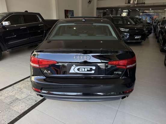 AUDI-A4-2017
