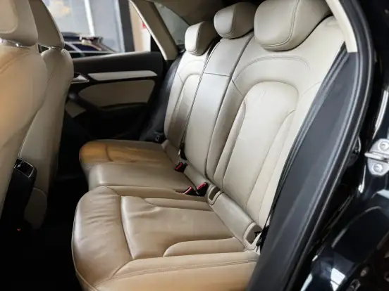 AUDI-Q3-2018