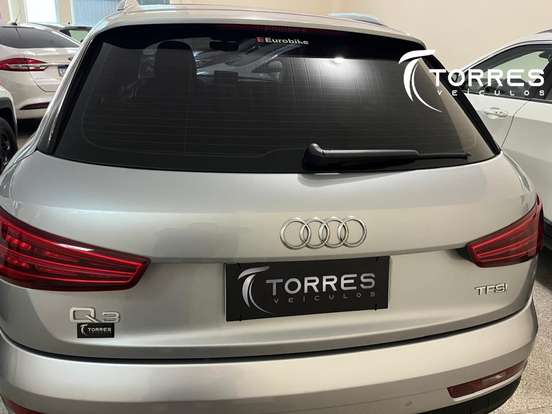 AUDI-Q3-2018
