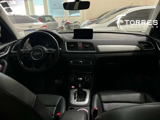 AUDI-Q3-2018