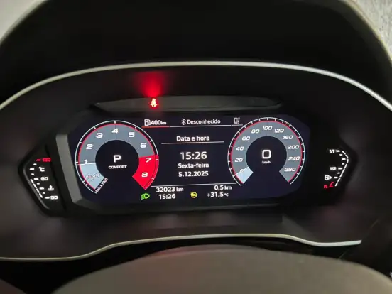 AUDI-Q3-2023