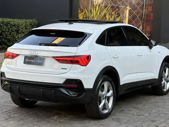 AUDI-Q3-2.0 40 TFSI GASOLINA SPORTBACK PERFORMANCE BLACK QUATTRO TIPTRONIC AUDI-Q3-2023