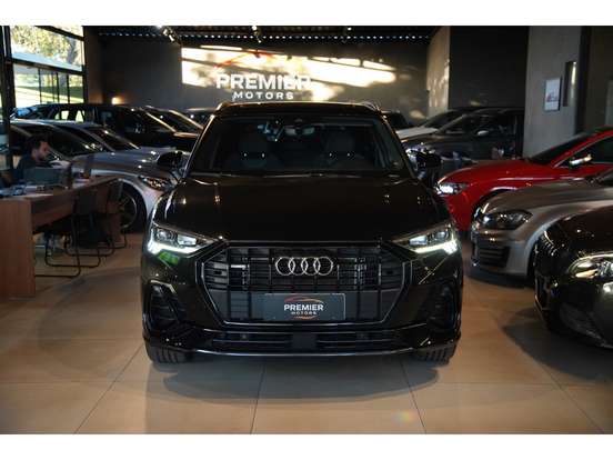 AUDI-Q3-2023