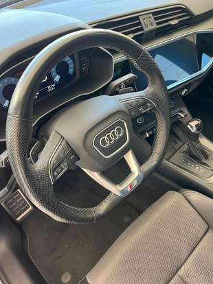 AUDI-Q3-2023