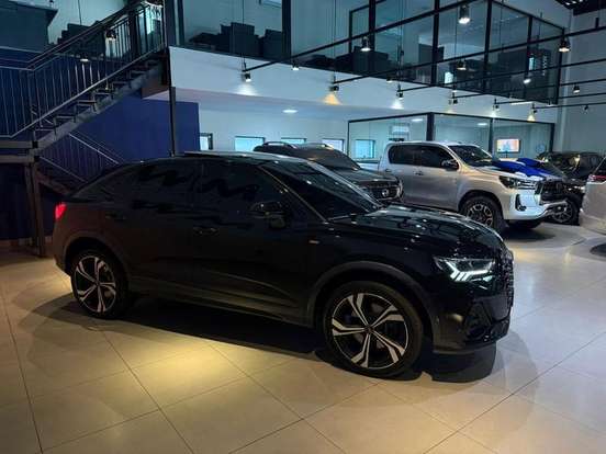 AUDI-Q3-2024