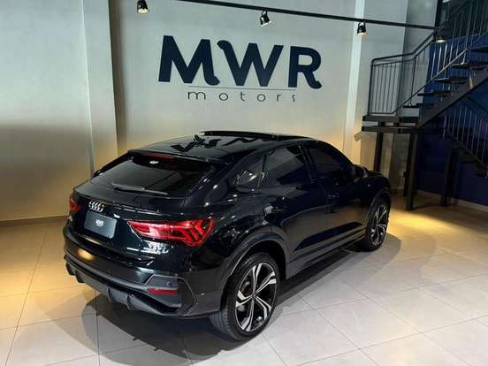 AUDI-Q3-2024