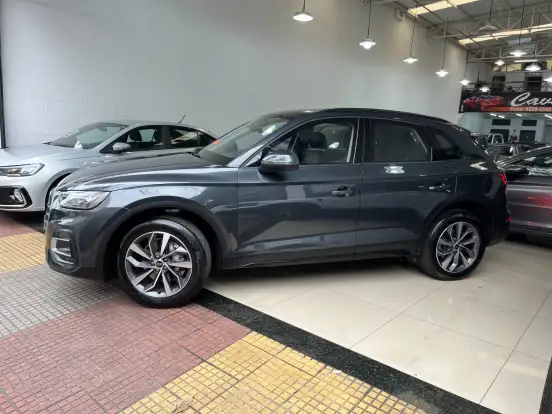 AUDI-Q5-2024
