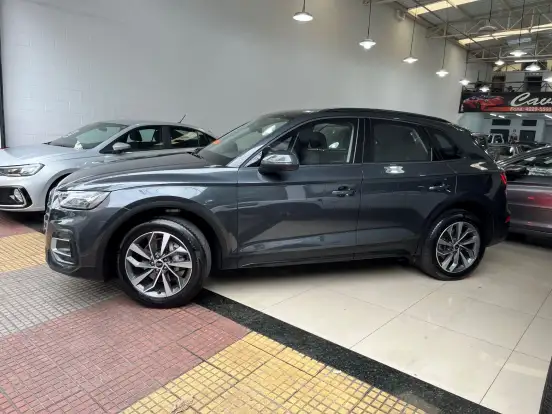 AUDI-Q5-2024