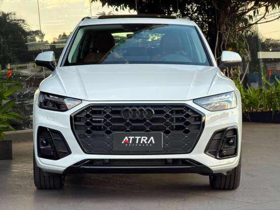 AUDI-Q5-2024