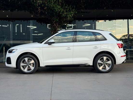 AUDI-Q5-2.0 55 TFSIE PHEV PERFORMANCE BLACK QUATTRO S TRONIC AUDI-Q5-2024