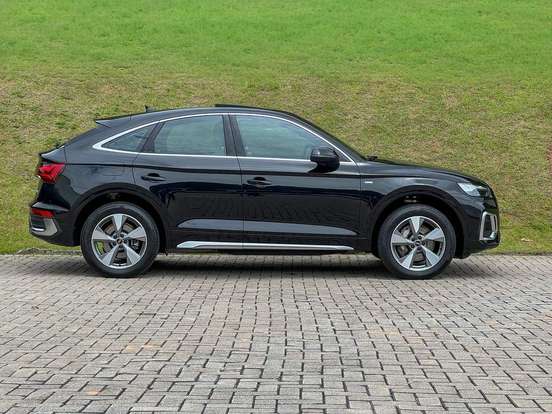 AUDI-Q5-2023