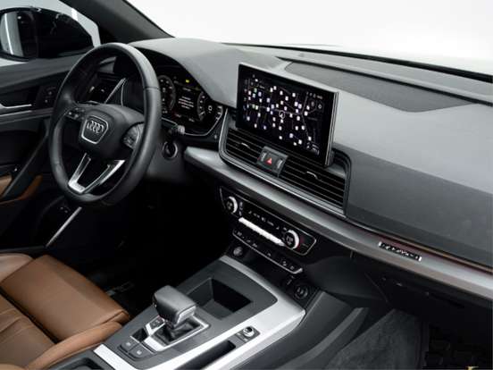 AUDI-Q5-2022