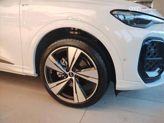 AUDI-Q5-2.0 TFSI GASOLINA SPORTBACK ADVANCED QUATTRO S TRONIC AUDI-Q5-2025