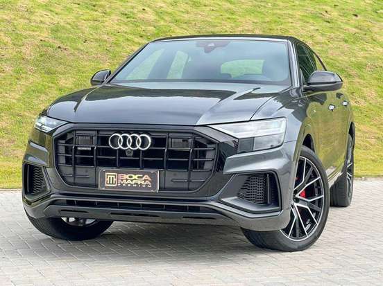 AUDI-Q8-2019