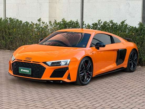 AUDI-R8-2021