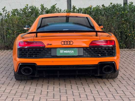 AUDI-R8-2021