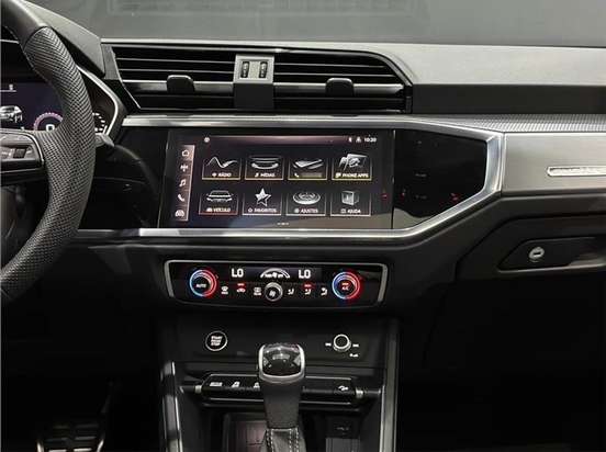 AUDI-Q3-2022