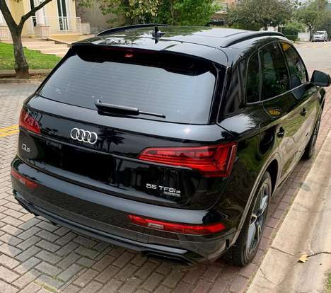 AUDI-Q5-2022