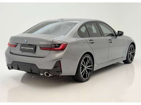 BMW-320i-2024