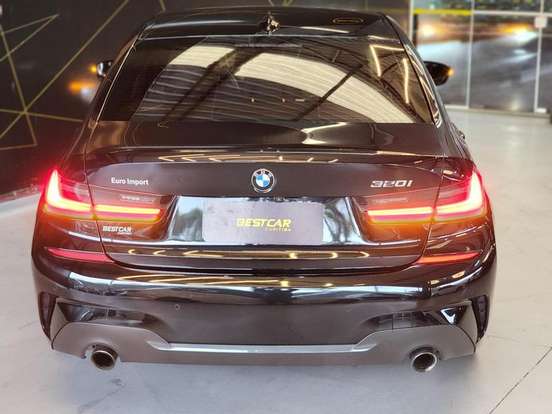 BMW-320i-2.0 16V TURBO GASOLINA M SPORT AUTOMÁTICO BMW-320i-2019