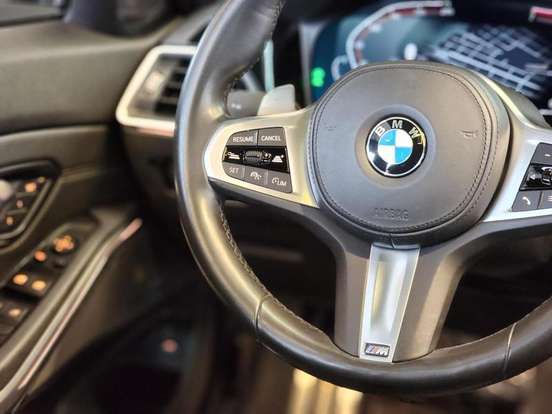 BMW-320i-2.0 16V TURBO GASOLINA M SPORT AUTOMÁTICO BMW-320i-2019