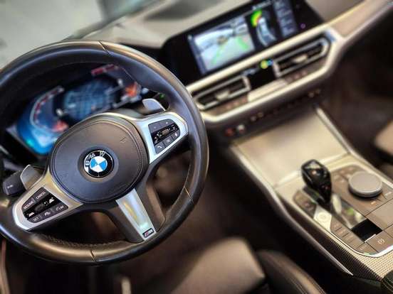 BMW-320i-2.0 16V TURBO GASOLINA M SPORT AUTOMÁTICO BMW-320i-2019