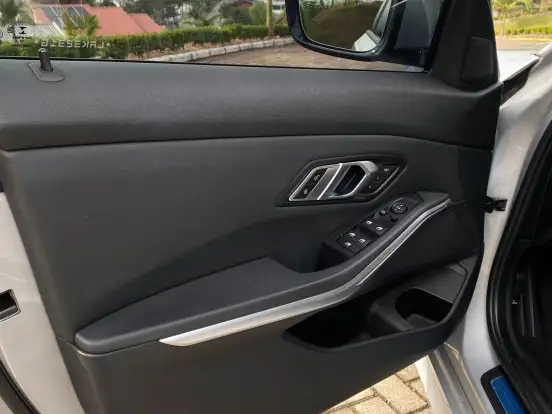 BMW-330i-2.0 16V TURBO GASOLINA SPORT AUTOMÁTICO BMW-330i-2019