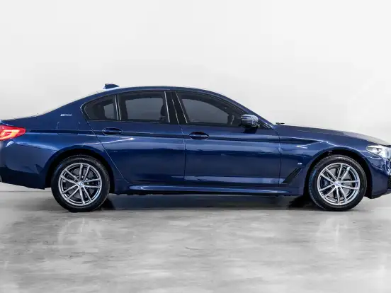 BMW-530e-2.0 16V TWINPOWER HÍBRIDO M SPORT AUTOMÁTICO BMW-530e-2019