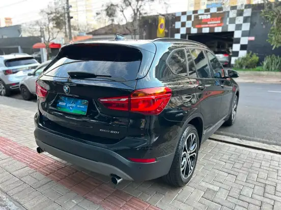 BMW-X1-2.0 16V TURBO ACTIVEFLEX SDRIVE20I 4P AUTOMÁTICO BMW-X1-2018