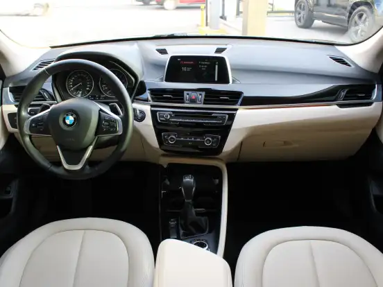BMW-X1-2.0 16V TURBO ACTIVEFLEX SDRIVE20I X-LINE 4P AUTOMÁTICO BMW-X1-2018