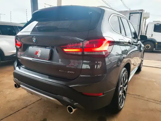 BMW-X1-2.0 16V TURBO ACTIVEFLEX SDRIVE20I X-LINE 4P AUTOMÁTICO BMW-X1-2022