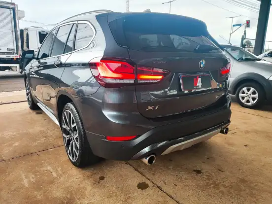 BMW-X1-2022