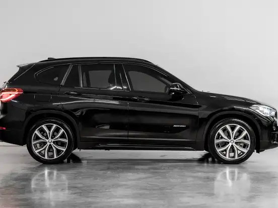 BMW-X1-2.0 16V TURBO ACTIVEFLEX XDRIVE25I SPORT 4P AUTOMÁTICO BMW-X1-2017