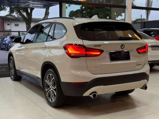 BMW-X1-2.0 16V TURBO ACTIVEFLEX SDRIVE20I 4P AUTOMÁTICO BMW-X1-2020