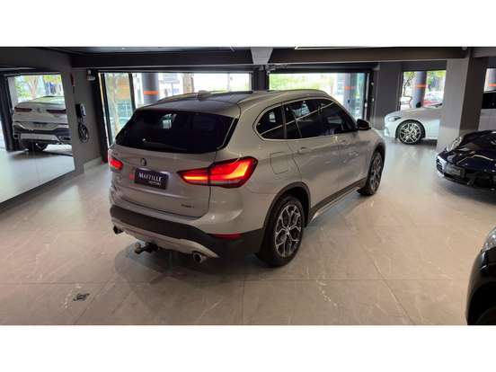 BMW-X1-2021