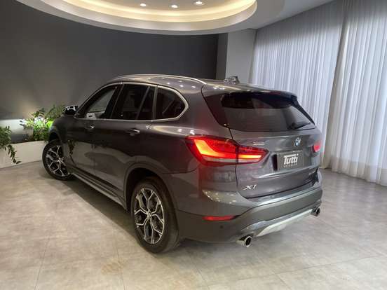 BMW-X1-2.0 16V TURBO ACTIVEFLEX SDRIVE20I X-LINE 4P AUTOMÁTICO BMW-X1-2019