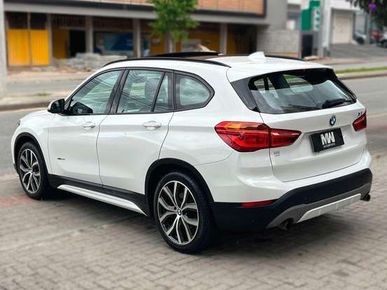 BMW-X1-2.0 16V TURBO ACTIVEFLEX XDRIVE25I SPORT 4P AUTOMÁTICO BMW-X1-2016