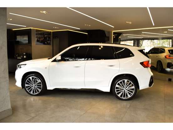 BMW-X1-2.0 16V TURBO GASOLINA SDRIVE20I M SPORT STEPTRONIC BMW-X1-2024