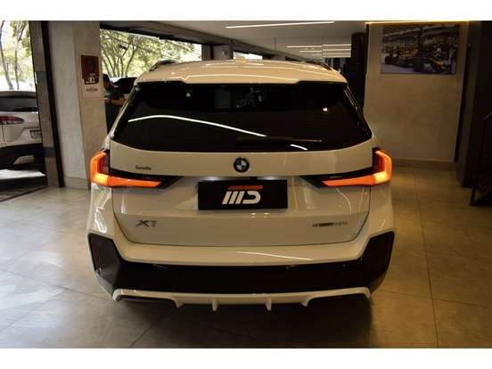 BMW-X1-2.0 16V TURBO GASOLINA SDRIVE20I M SPORT STEPTRONIC BMW-X1-2024